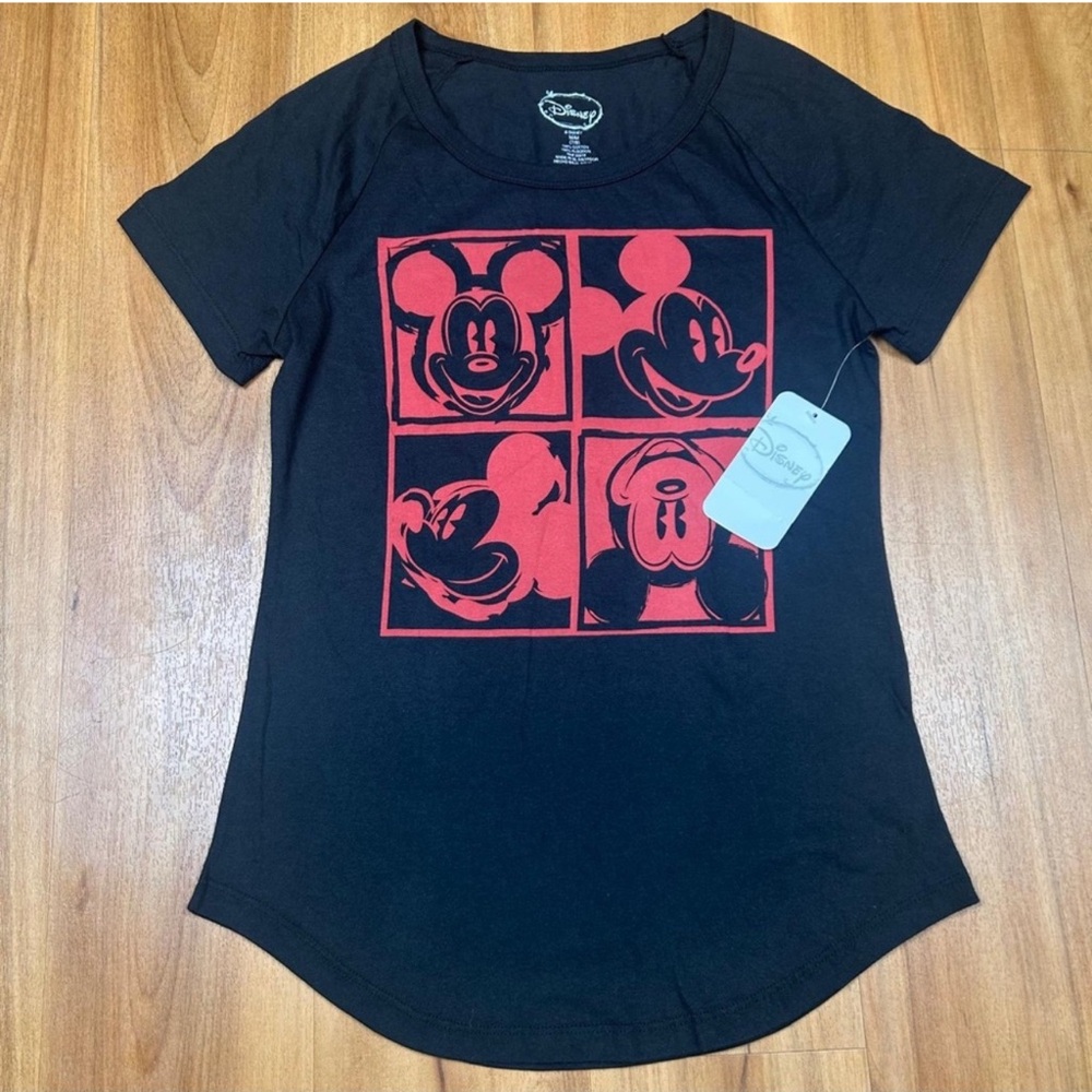 Disney Mickey Mouse Black and red short sleeve Tee size: M(7/9)